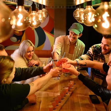 بيت شباب Jo&joe