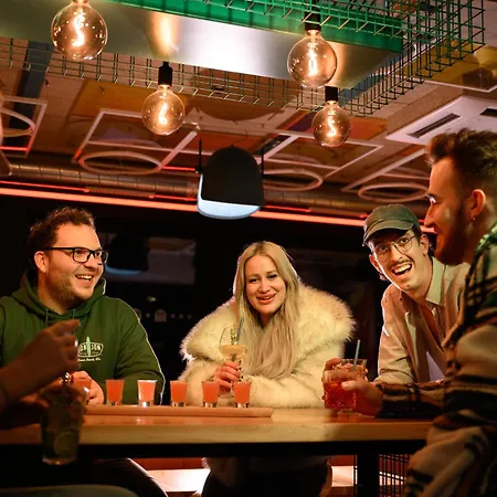 بيت شباب Jo&joe *